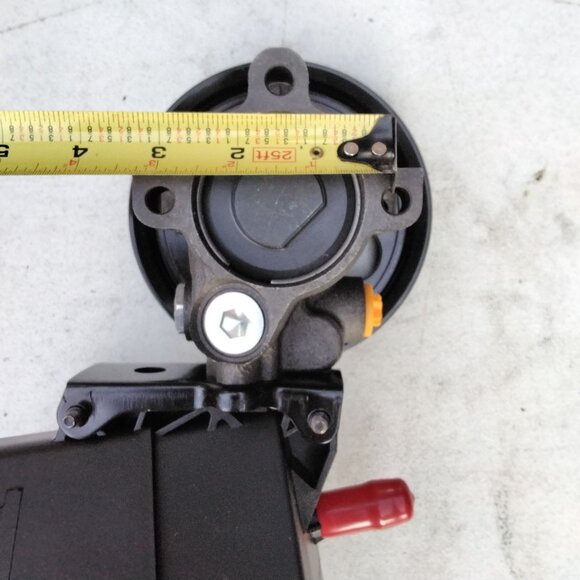 Power Steering Pump & Reservoir Assembly - Picture 6 of 10